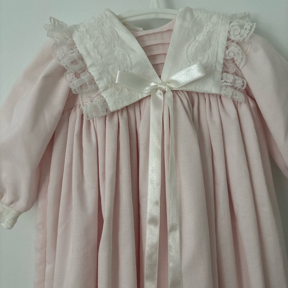 Vintage Baby Girl Pink White Lace Long Christening Gown with Bonnet - Picture 3 of 9